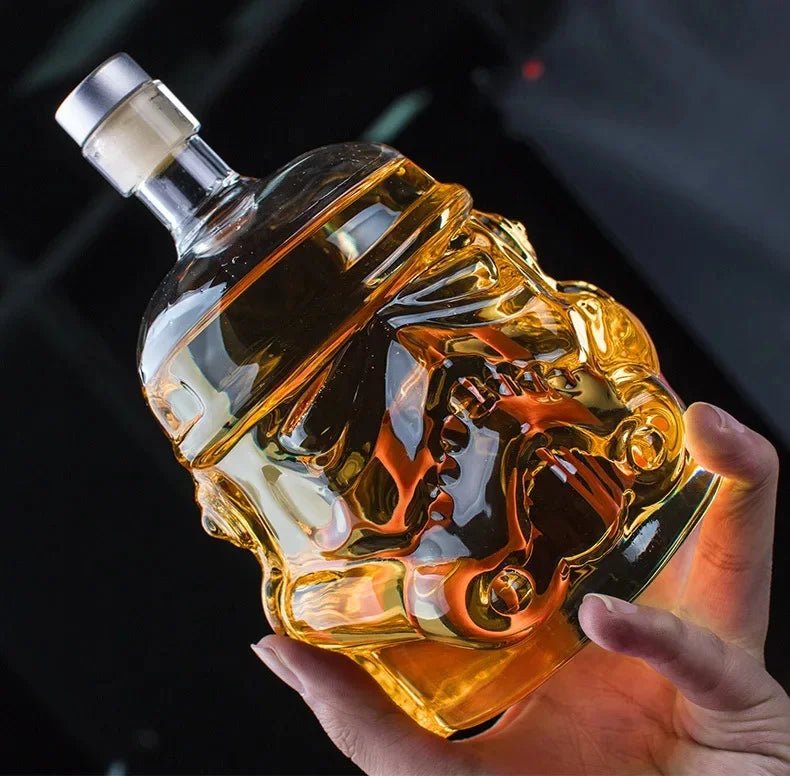 Imperial Guard Helmet Decanter — Premium Glass for Whiskey Lovers - FairyLightTrees