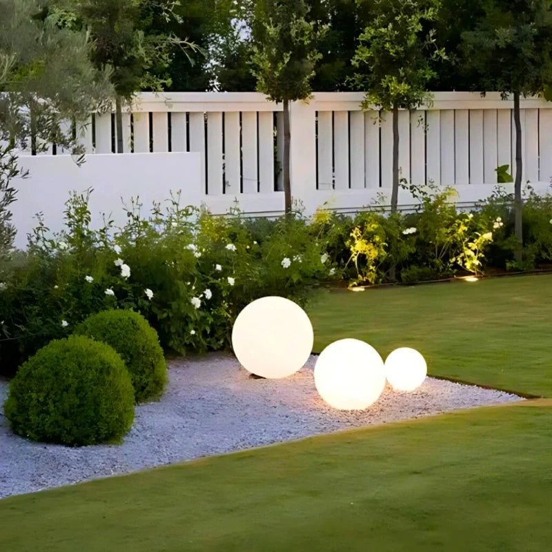 Spherical Garden Light - FairyLightTrees