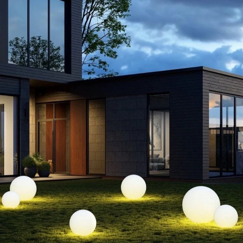 Spherical Garden Light - FairyLightTrees