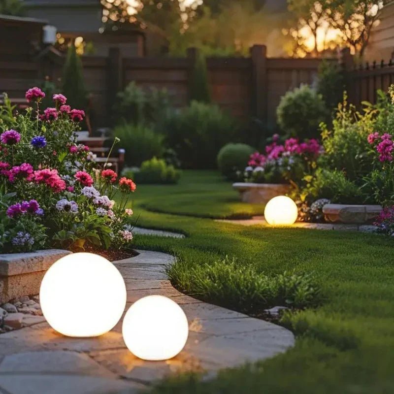 Spherical Garden Light - FairyLightTrees