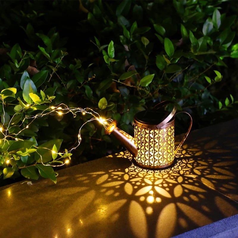 SOLAR WATERING CAN™ - FairyLightTrees